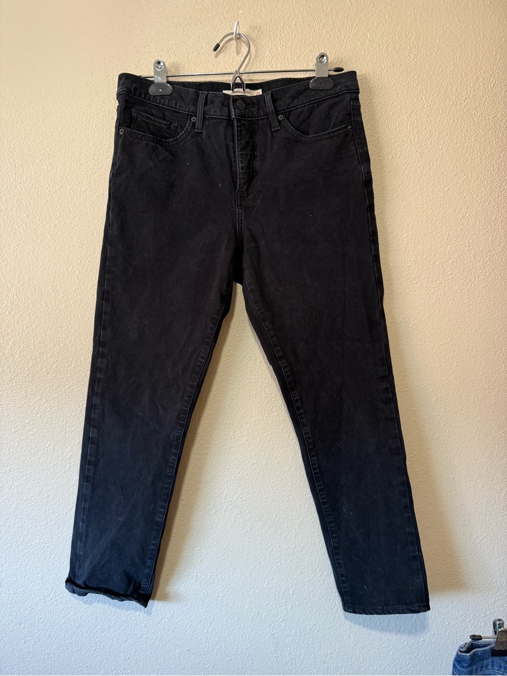 Levis Classic Black Women's Skinny Jeans
